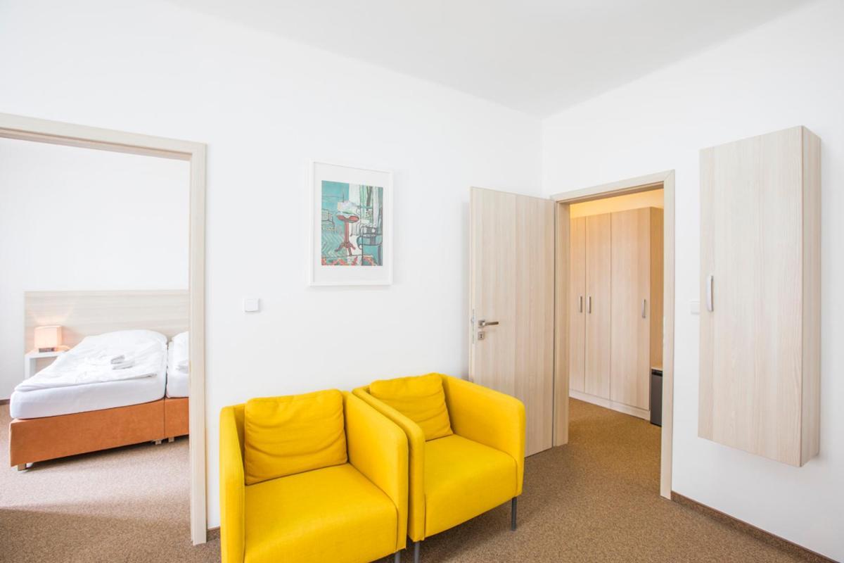 Hotel U Zlateho Kohouta Kroměříž Dış mekan fotoğraf